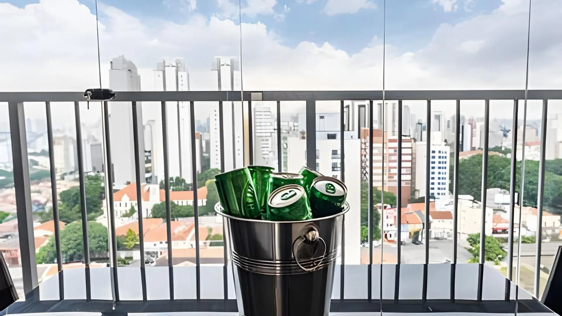 Conforto E Vista Do 17º Andar | A/C E Wi-Fi 500Mb Sao Paulo